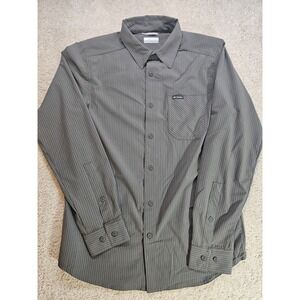 Columbia Sportswear Mens Small Performance Shirt Gray Stripe Omni-Wick Stretch
